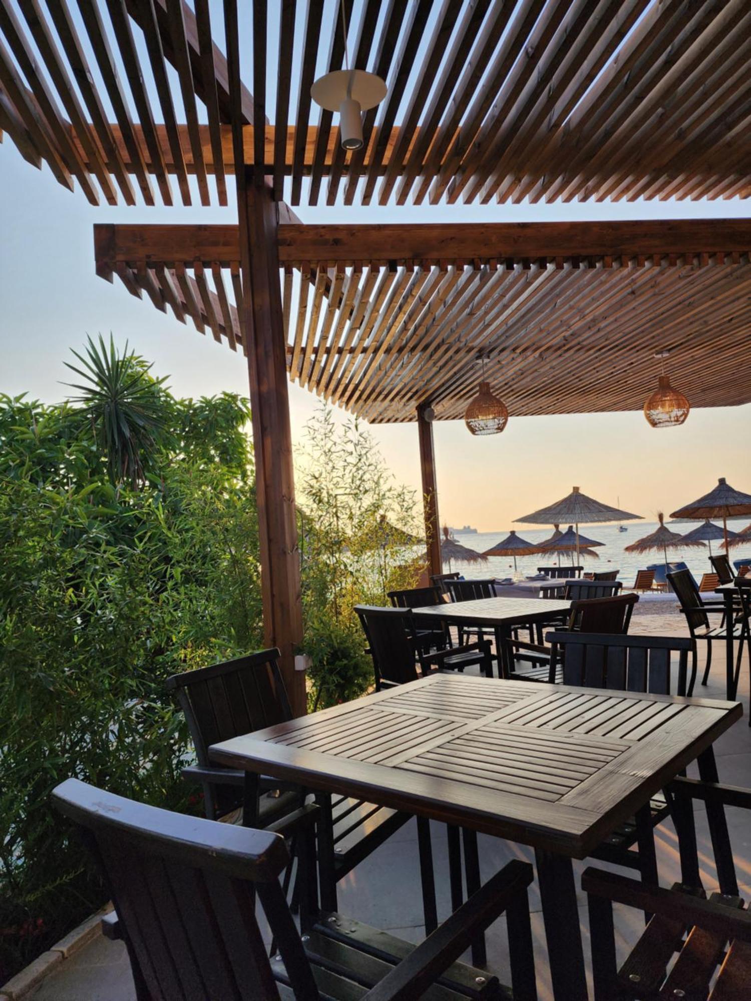 Manta Hotel Εξαμίλιο Εξωτερικό φωτογραφία