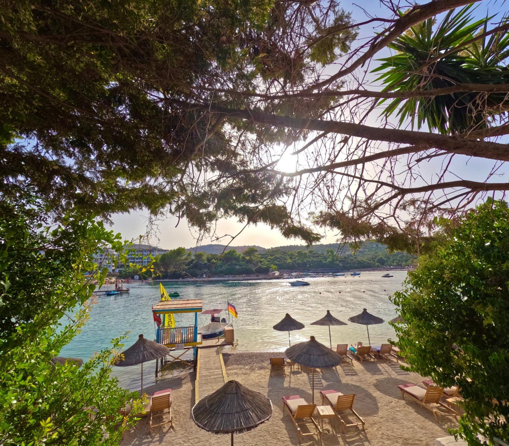 Manta Hotel Εξαμίλιο Εξωτερικό φωτογραφία