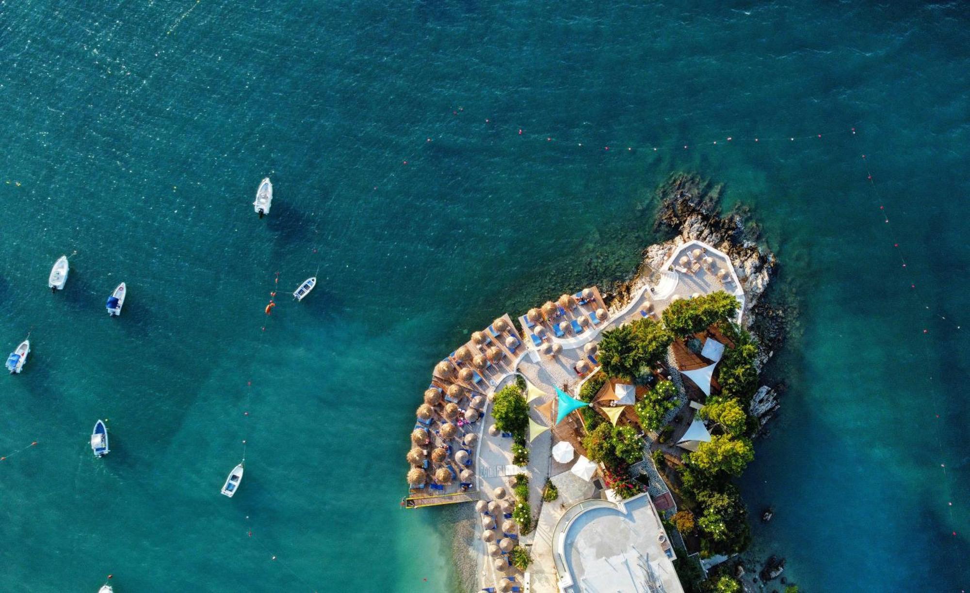 Manta Hotel Εξαμίλιο Εξωτερικό φωτογραφία