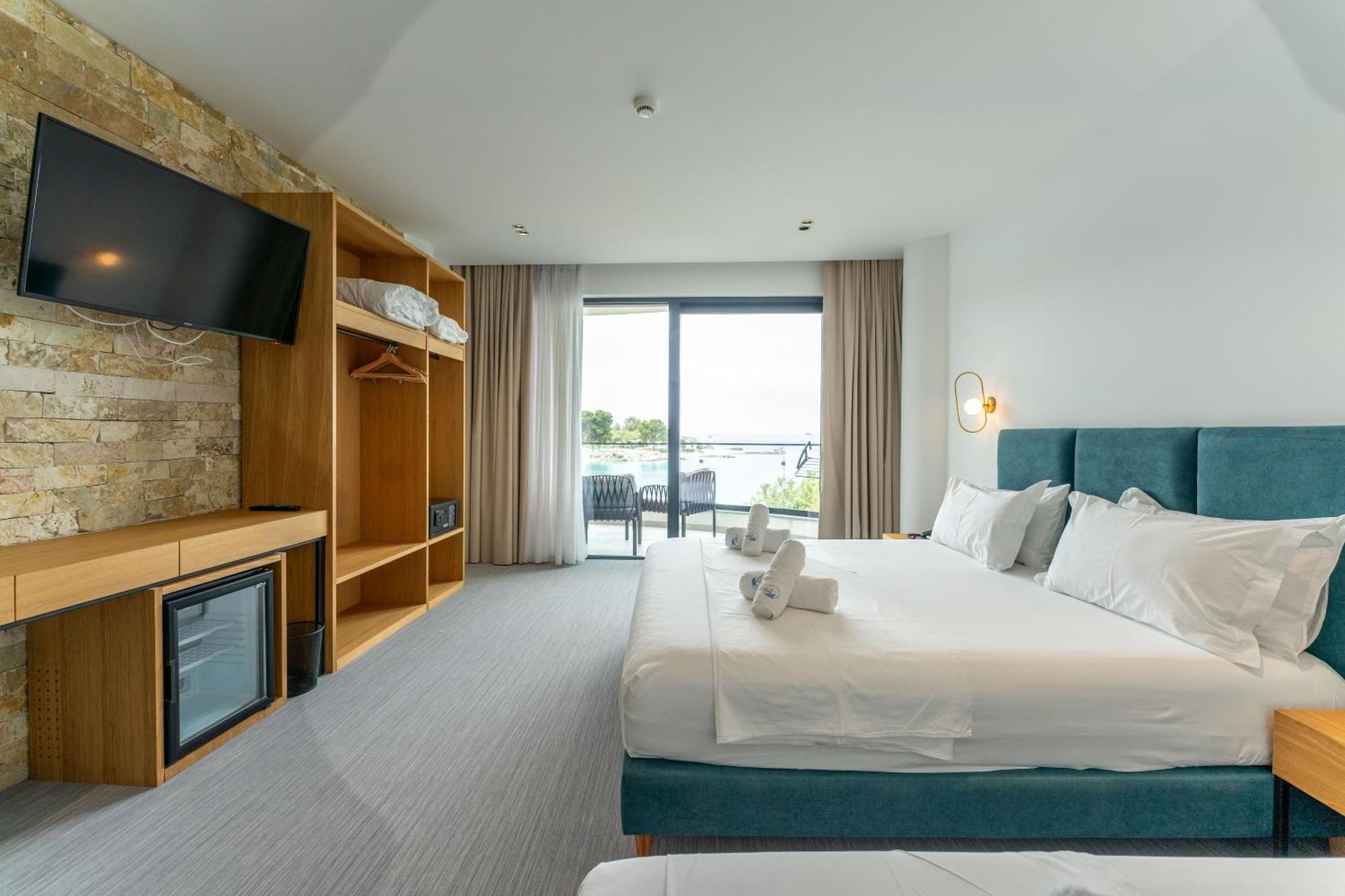 Manta Hotel Εξαμίλιο Εξωτερικό φωτογραφία